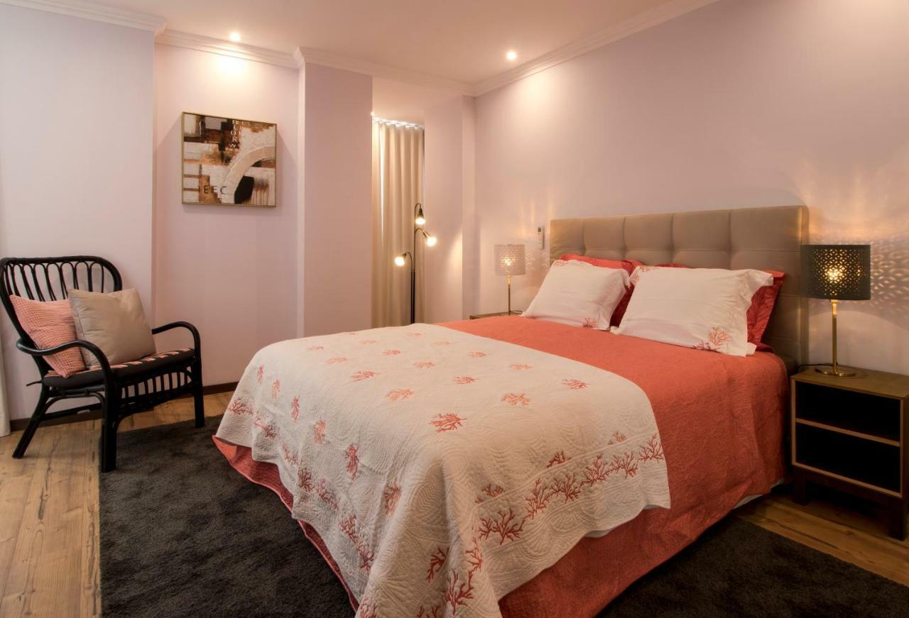 Apartamentos Rosa Do Bairro Alto Lisbon Exterior photo