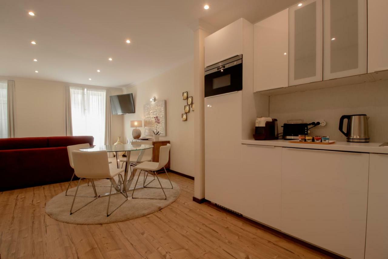Apartamentos Rosa Do Bairro Alto Lisbon Exterior photo
